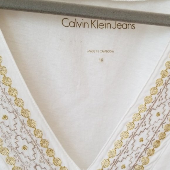 Calvin Klein Grecian like V Neck white top - Picture 5 of 5
